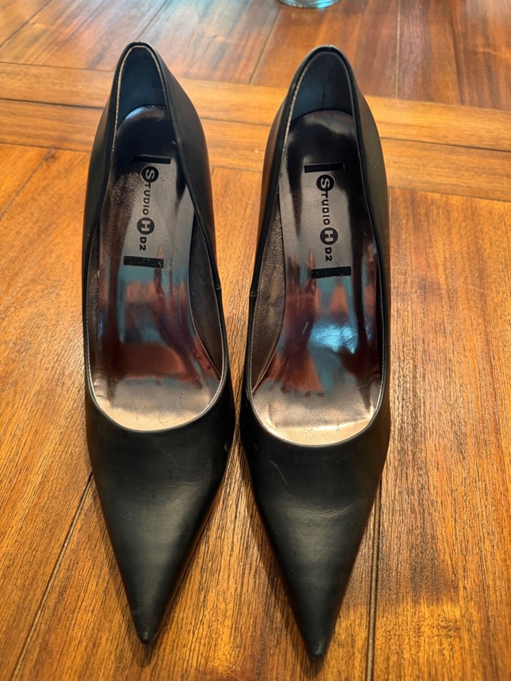 Studio Black Pointed-Toe Leather Pumps